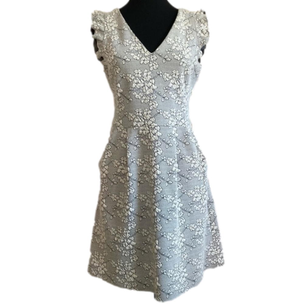 Anthropologie Tabitha cream & black floral cotton dress V-neck fit and flare. 8